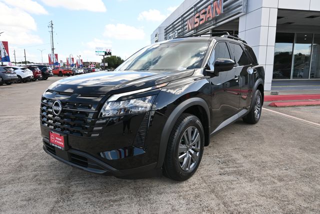 New 2026 Nissan Pathfinder SV