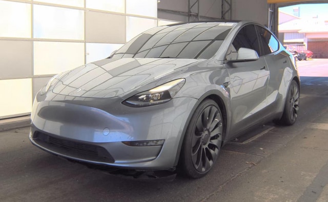 2025 Tesla Model Y Performance Dual Motor All-Wheel Drive's photo