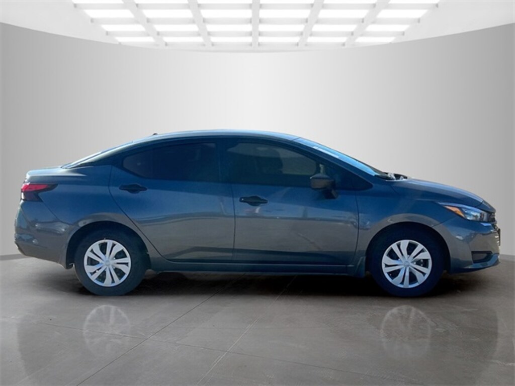 New 2025 Nissan Versa 1.6 S Sedan