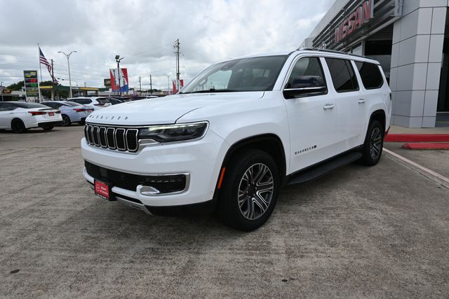 2024 Jeep Wagoneer L's photo