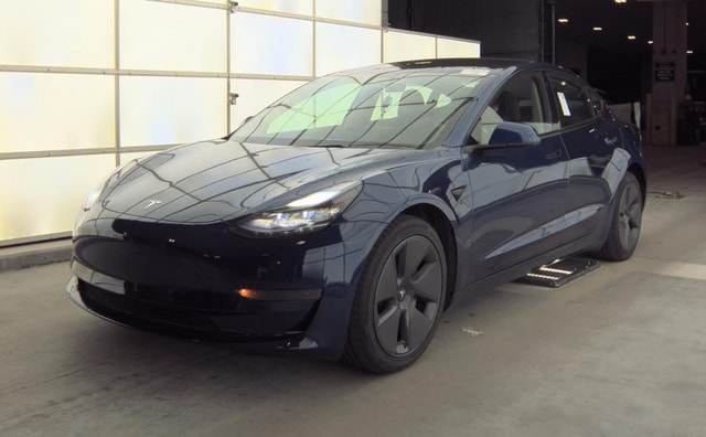 2023 Tesla Model 3 -'s photo