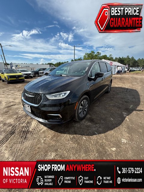 2024 Chrysler Pacifica PHEV Select