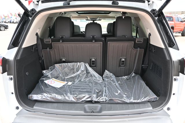 2026 Nissan Pathfinder Platinum - Photo 30