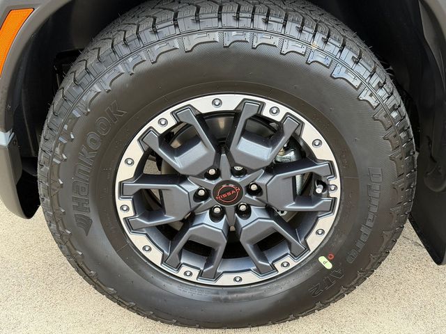 2026 Nissan Frontier PRO-X - Photo 9