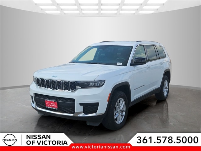 2023 Jeep Grand Cherokee L Laredo's photo