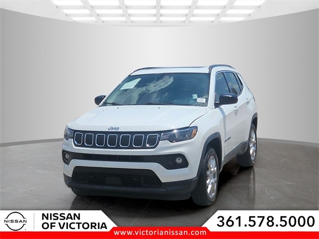 2022 Jeep Compass Latitude Lux's photo