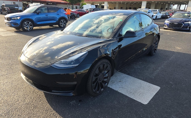 2023 Tesla Model 3 Performance's photo