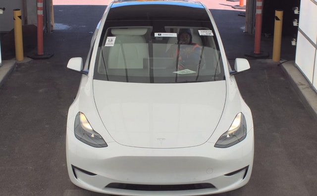 Used 2021 Tesla Model Y Performance with VIN 5YJYGDEF4MF270522 for sale in Victoria, TX