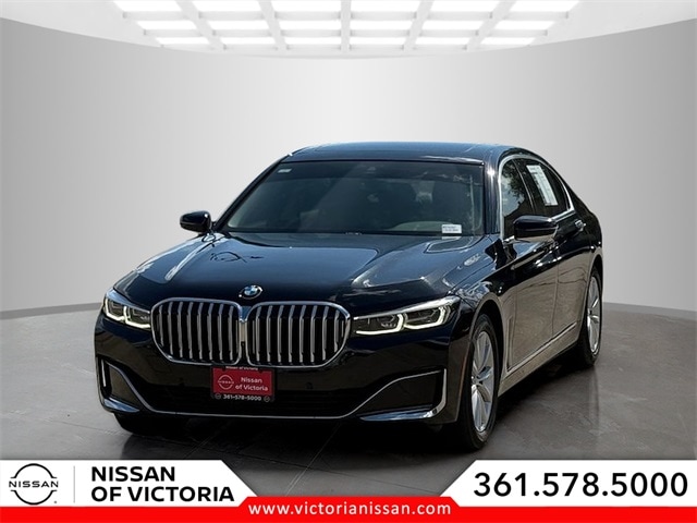2021 BMW 7 Series 740i's photo