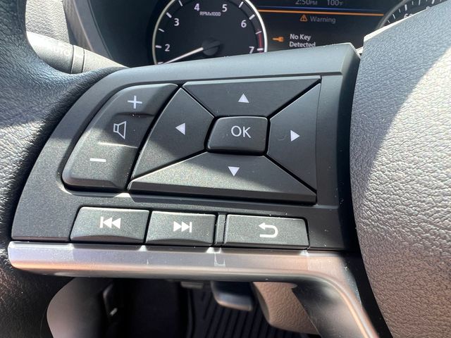 2025 Nissan Sentra SV - Photo 16