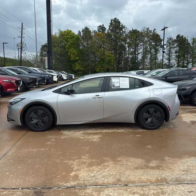 Used 2025 Toyota Prius SE with VIN JTDACACU9S3049814 for sale in Victoria, TX