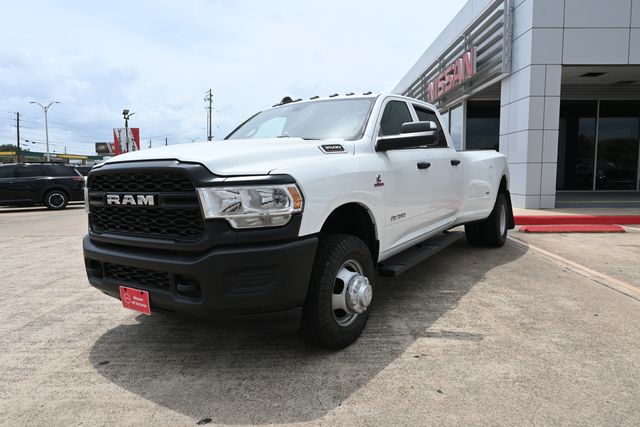 2022 RAM 3500 Tradesman 4X4 Crew Cab LWB's photo