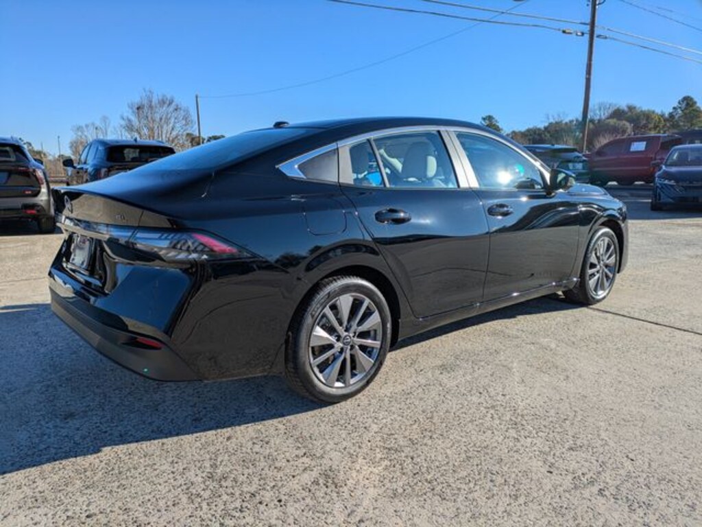 New 2026 Nissan Sentra SL Sedan