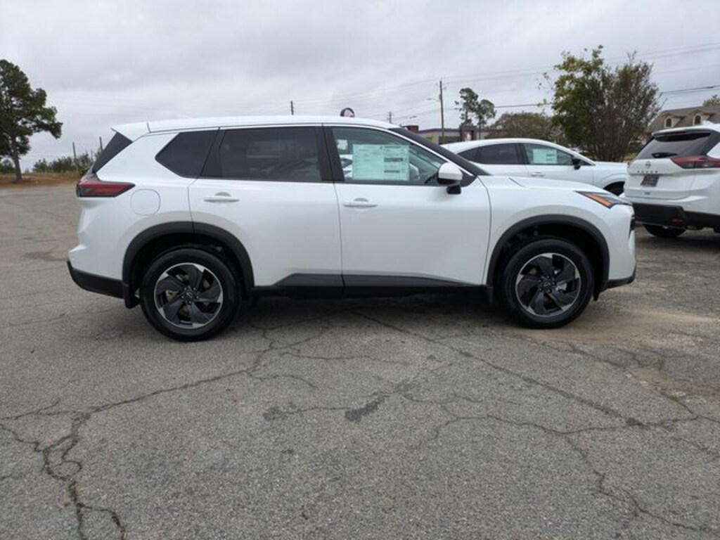 New 2026 Nissan Rogue SV SUV