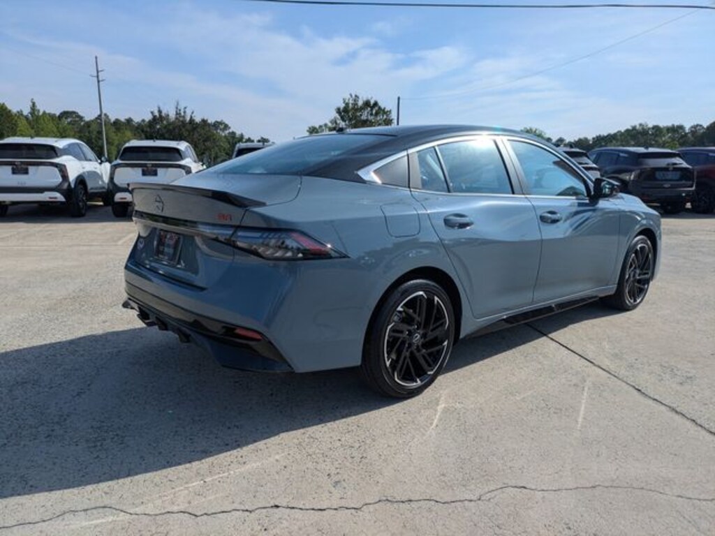 New 2026 Nissan Sentra SR Sedan