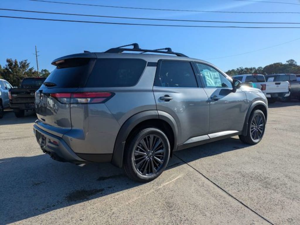 New 2026 Nissan Pathfinder SL SUV