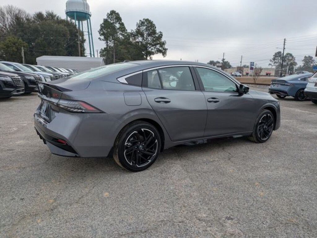 New 2026 Nissan Sentra SR Sedan