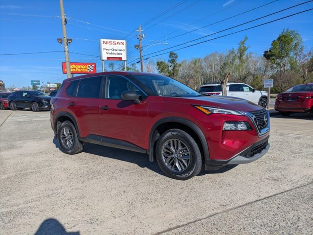 Used 2023 Nissan Rogue S SUV