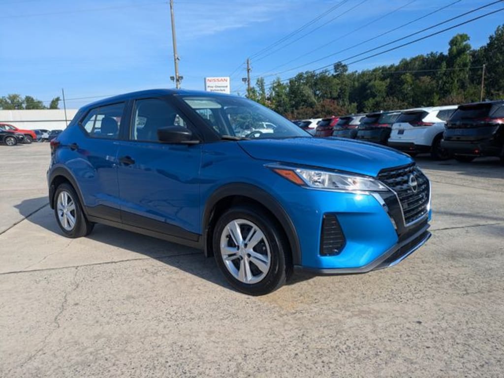 Used 2025 Nissan Kicks Play S SUV