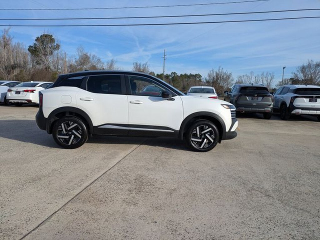 New 2026 Nissan Kicks SV SUV