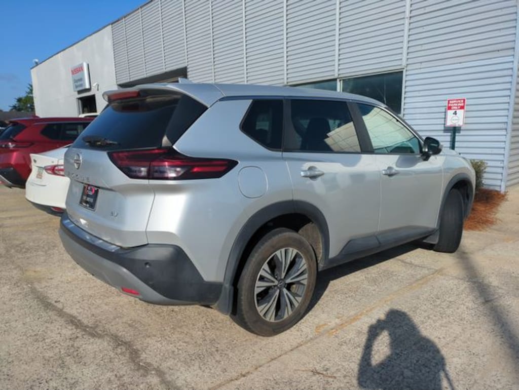 Used 2023 Nissan Rogue SV SUV