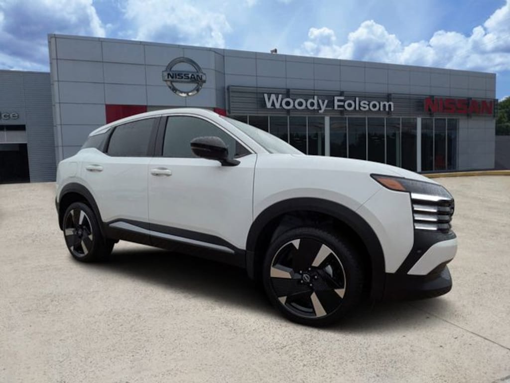 New 2026 Nissan Kicks SR SUV