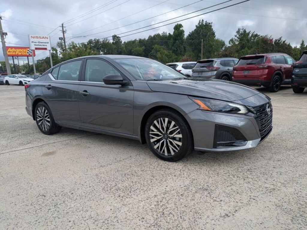 New 2026 Nissan Altima SV Sedan
