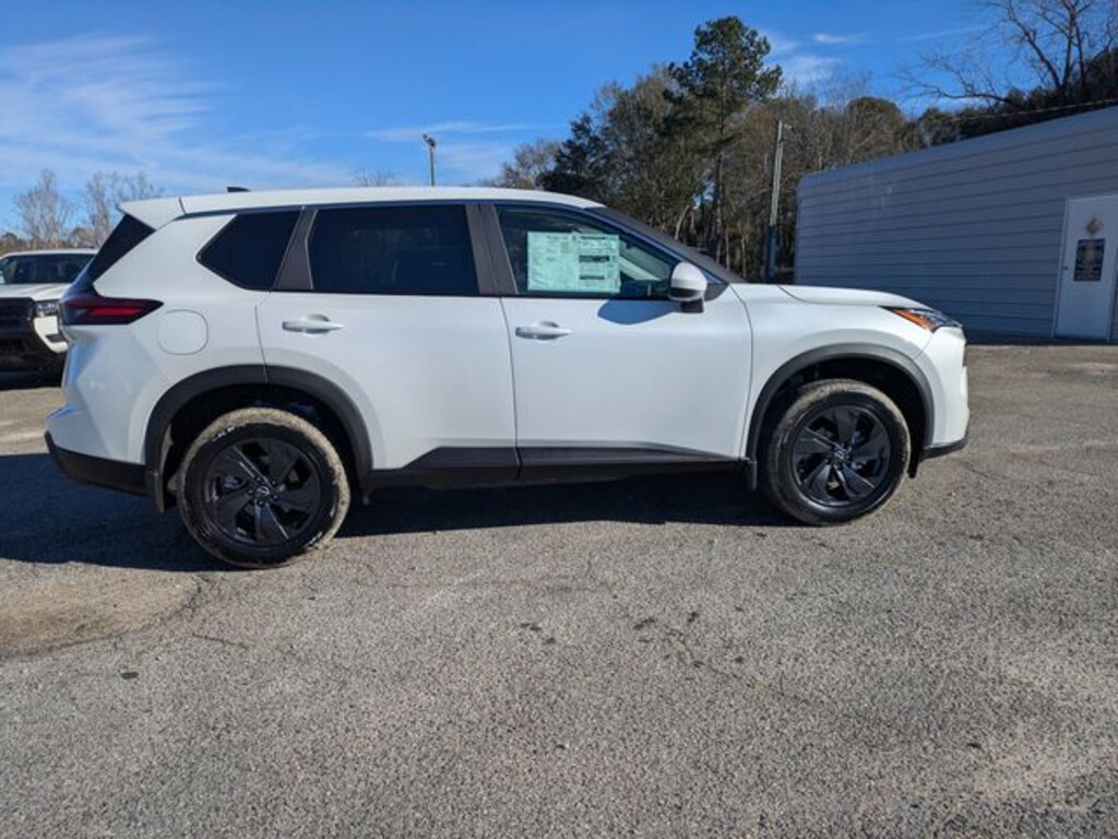 New 2026 Nissan Rogue SV SUV