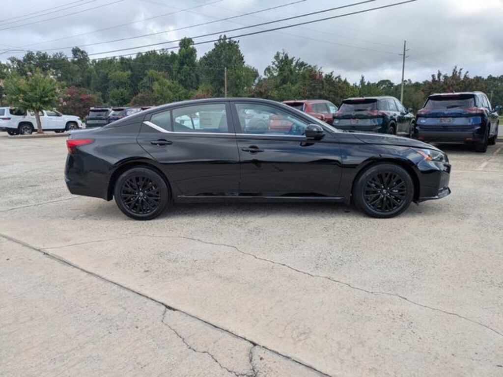New 2026 Nissan Altima SV Sedan