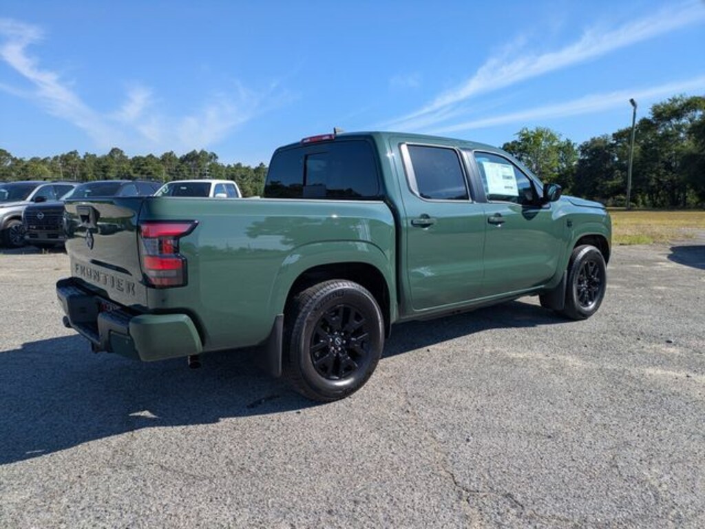 New 2026 Nissan Frontier SV Truck Crew Cab