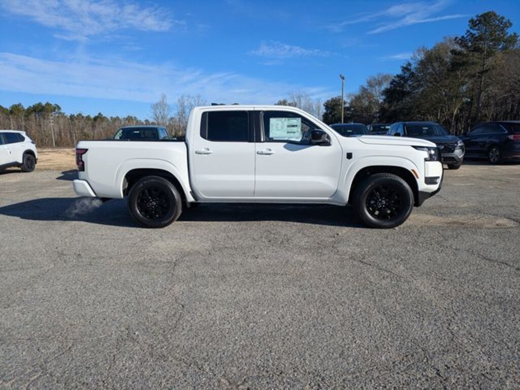 New 2026 Nissan Frontier SV Truck Crew Cab