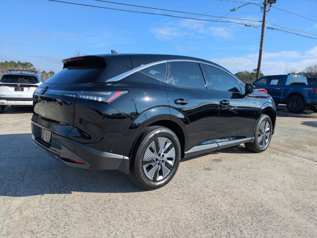 Used 2025 Nissan Murano SL SUV