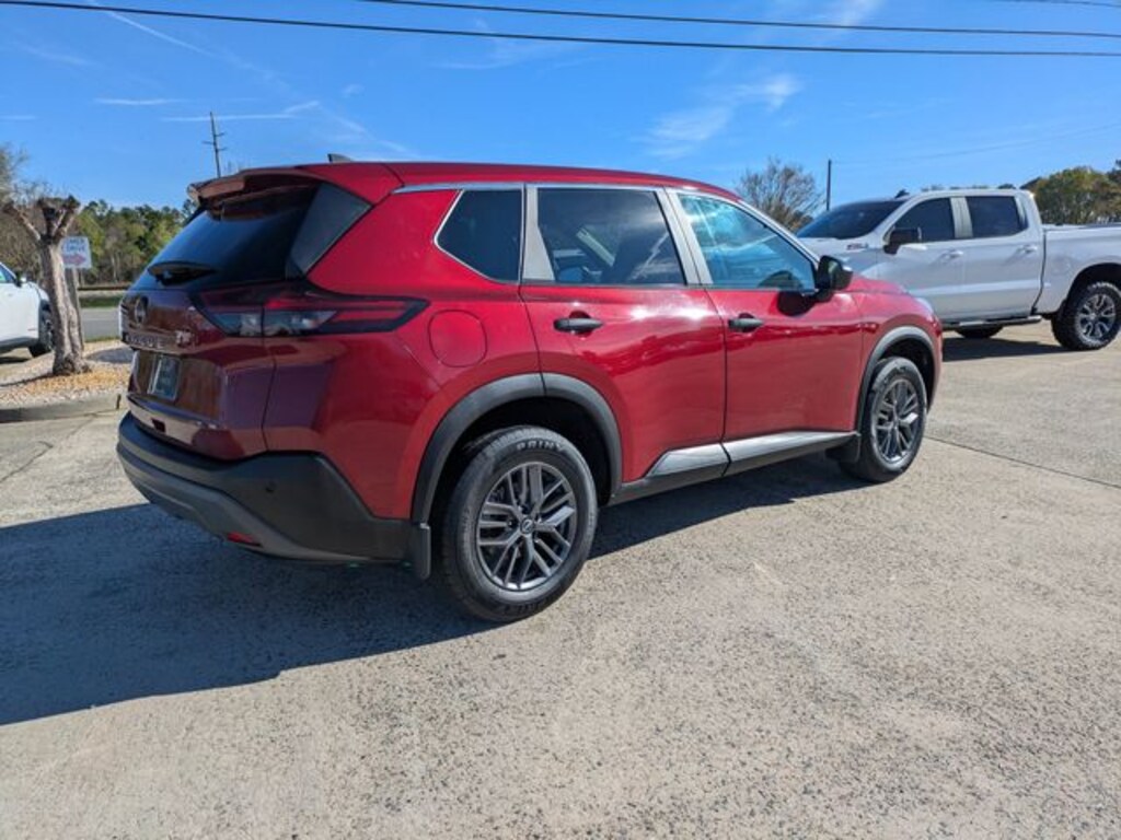 Used 2023 Nissan Rogue S SUV