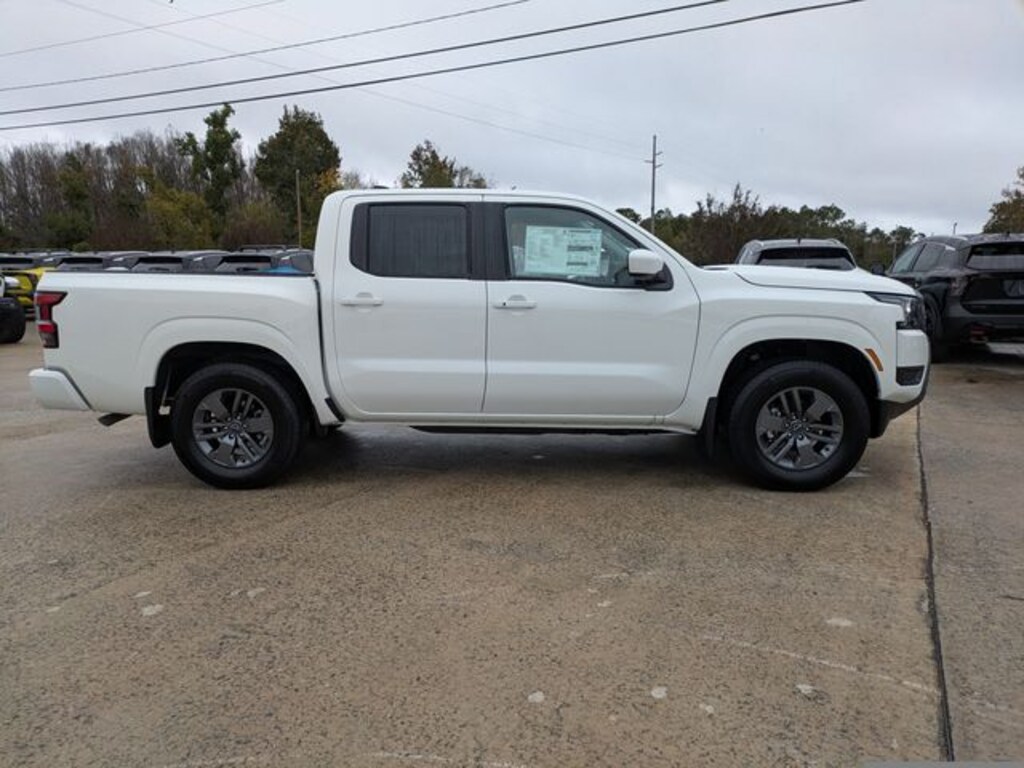 New 2026 Nissan Frontier SV Truck Crew Cab