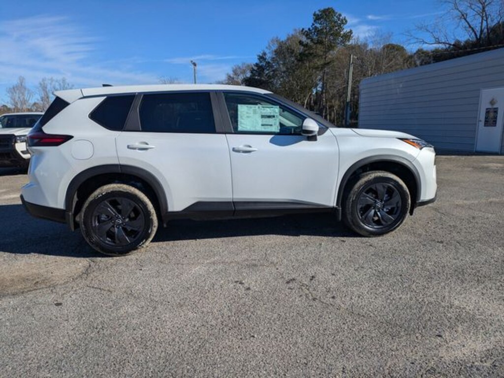 New 2026 Nissan Rogue SV SUV