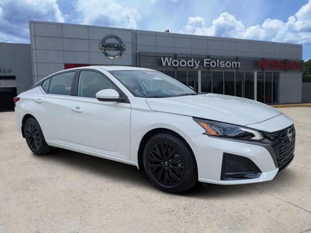New 2026 Nissan Altima SV Sedan