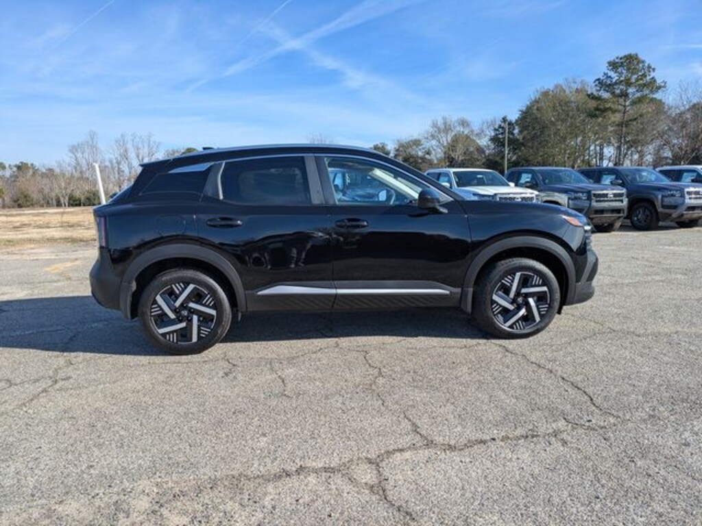 New 2026 Nissan Kicks SV SUV