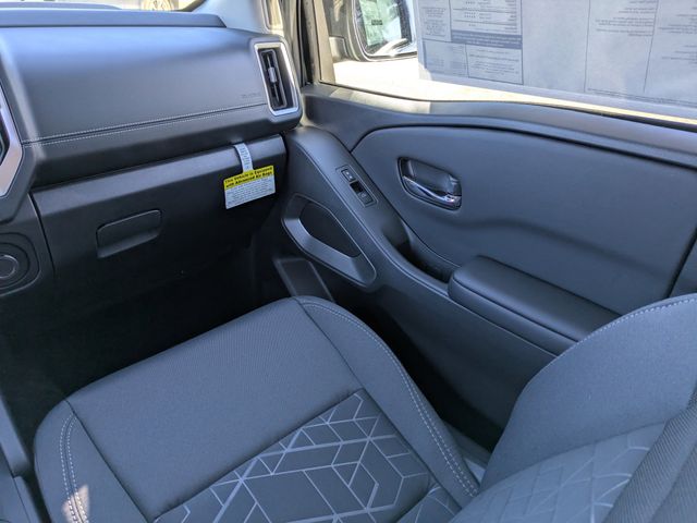 2026 Nissan Frontier SV - Photo 17