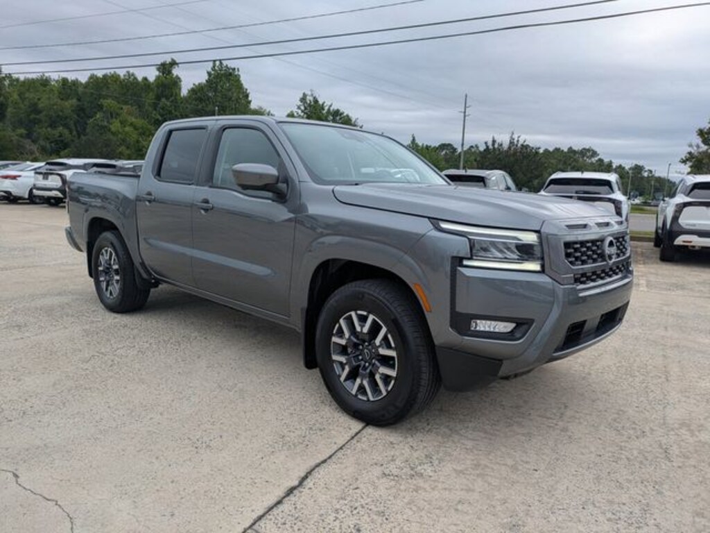 Used 2025 Nissan Frontier SL Truck Crew Cab