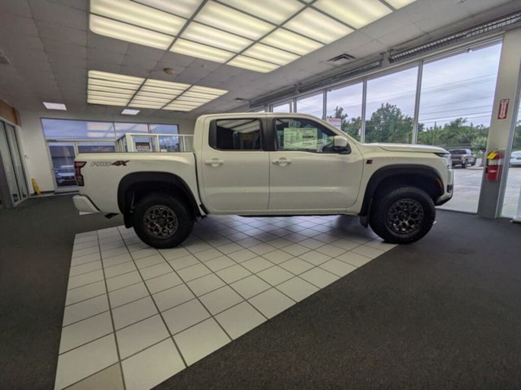 New 2026 Nissan Frontier PRO-4X w/R Package Truck Crew Cab
