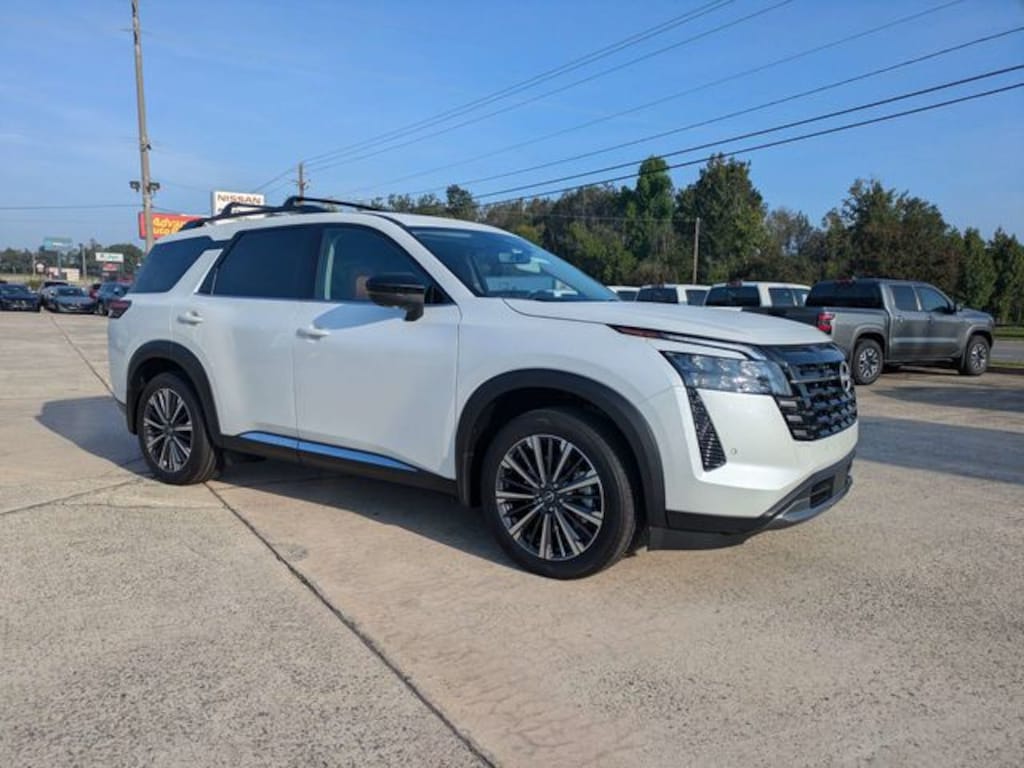 New 2026 Nissan Pathfinder Platinum SUV