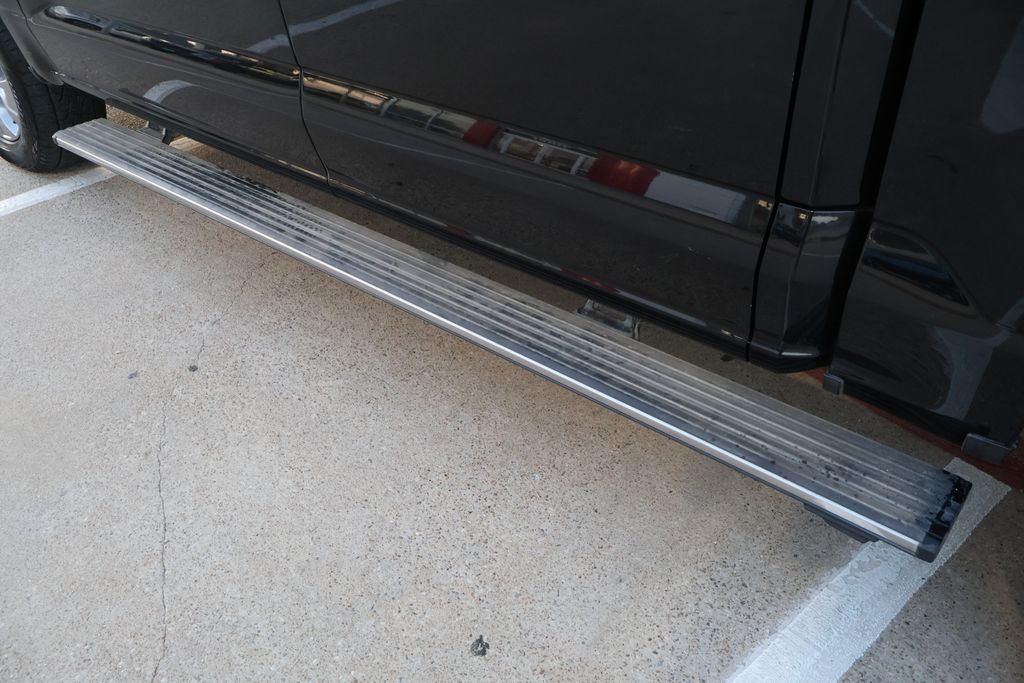 2023 Ford F-150 Platinum - Photo 14