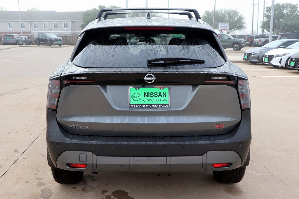 2025 Nissan Kicks SR - Photo 7