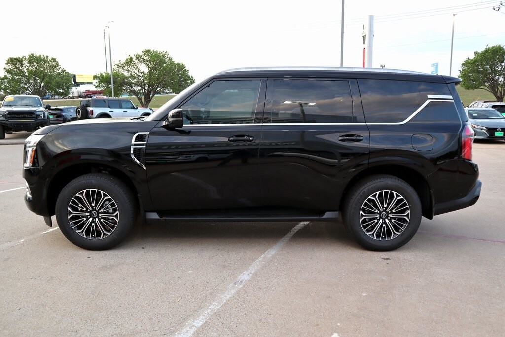 2025 Nissan Armada SL photo 2