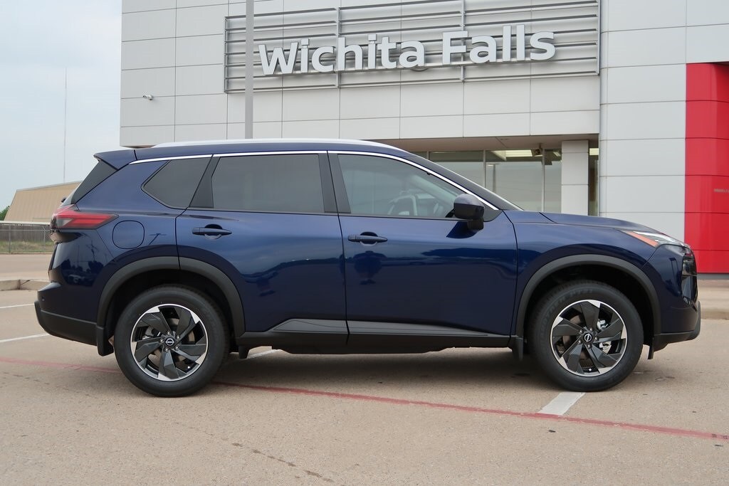 2026 Nissan Rogue SV photo 4