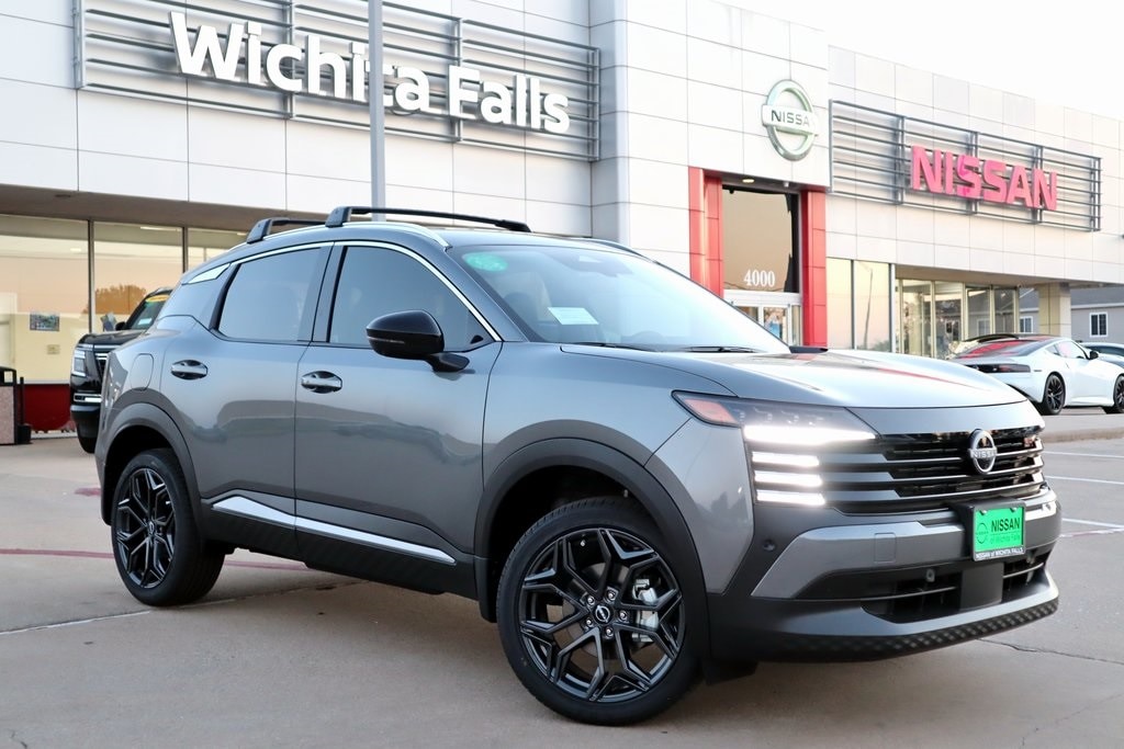 2026 Nissan KICKS SR's photo