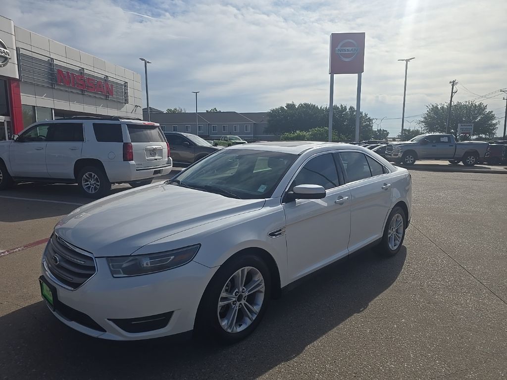 2015 Ford Taurus SEL