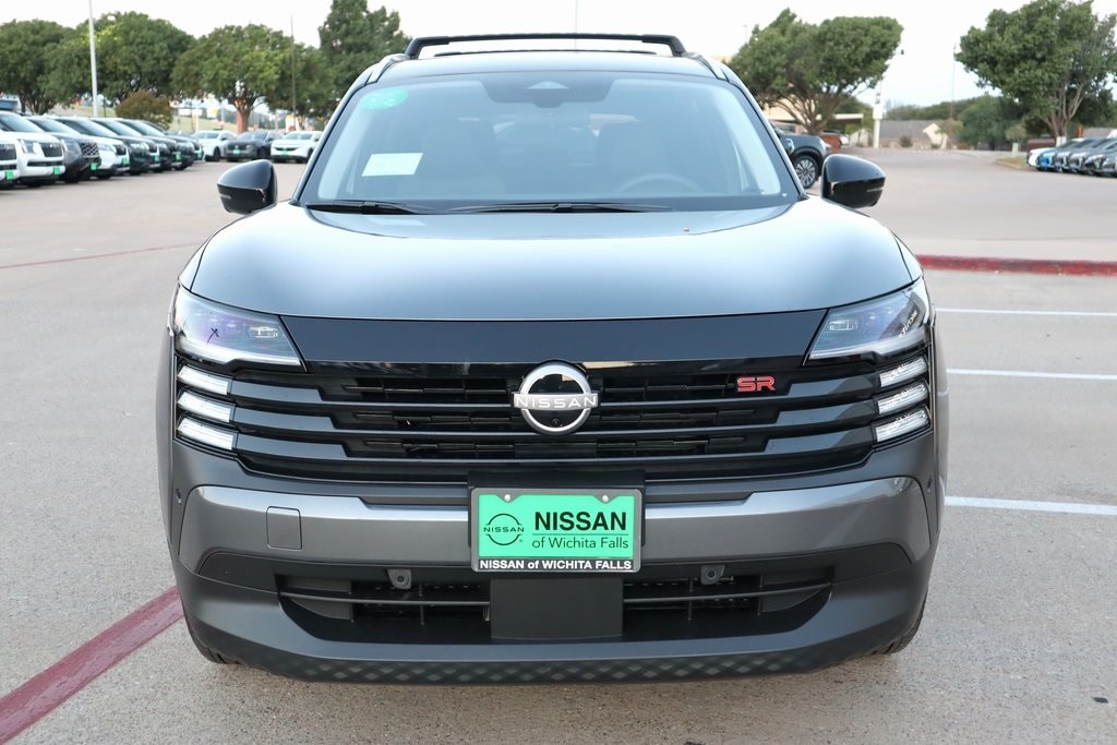 New 2026 Nissan Kicks SR SUV