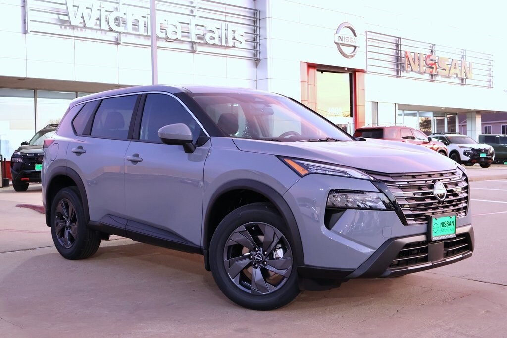 2026 Nissan Rogue SV's photo