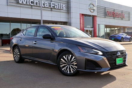 2025 Nissan Altima SV Sedan